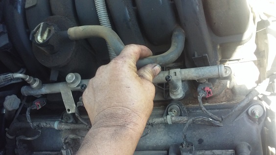 2004 Ford Freestar PCV Hose P0171